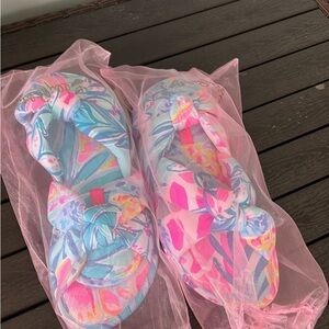 Lilly Pulitzer Sea Glass Aqua Rainforest Retreat pool slippers - size 7/8